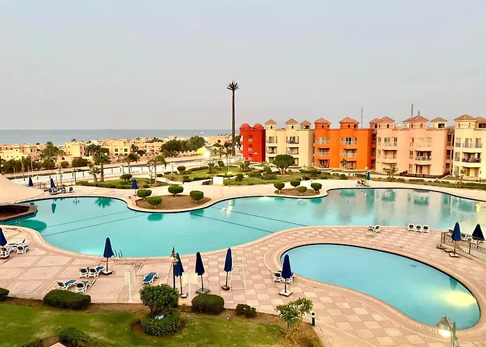 Porto El Sokhna Water Front For Familis *