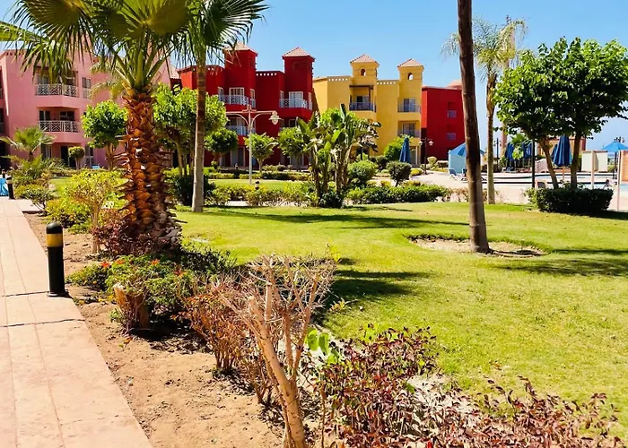 Alpesi faház Porto El Sokhna Water Front For Familis Ajn-Szuhna